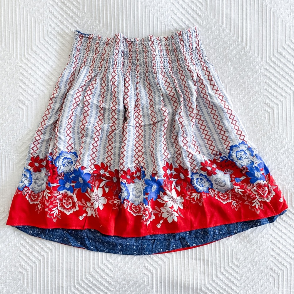 CAbi reversible short skirt, M